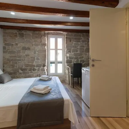 Camenno Apartments-the Heart Of Diocletian's Palace-open Winter! Apartment