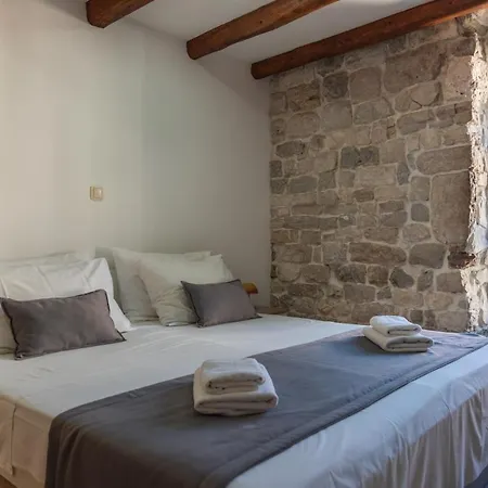 Camenno Apartments-the Heart Of Diocletian's Palace-open Winter! * Split